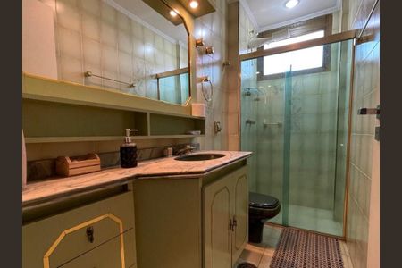 Apartamento à venda com 128m², 3 quartos e 2 vagas Apartamento à venda com 128m², 3 quartos e 2 vagasBanheiro Social