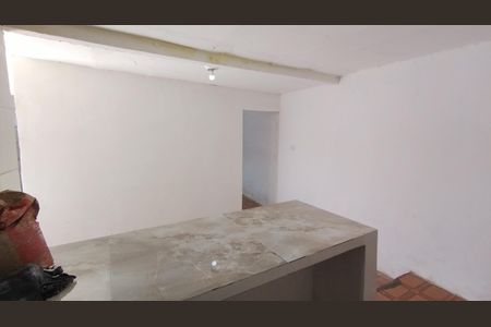Cozinha de casa para alugar com 1 quarto, 35m² em Jardim Monte Cristo, Suzano