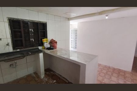 Cozinha de casa para alugar com 1 quarto, 35m² em Jardim Monte Cristo, Suzano