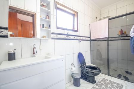 Casa à venda com 377m², 3 quartos e 5 vagasBanheiro da Suíte