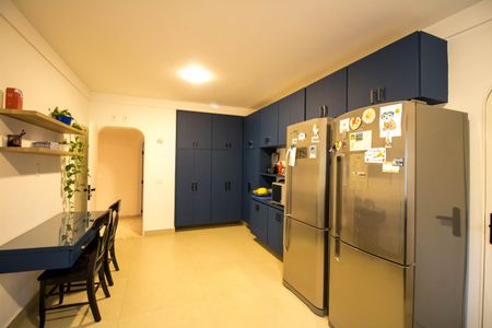 Apartamento à venda com 280m², 4 quartos e 4 vagas Apartamento à venda com 280m², 4 quartos e 4 vagasCozinha