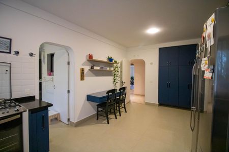 Apartamento à venda com 280m², 4 quartos e 4 vagas Apartamento à venda com 280m², 4 quartos e 4 vagasCozinha
