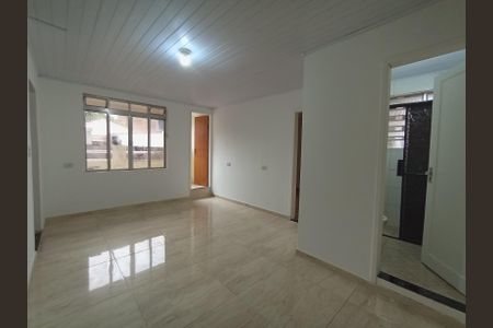 Casa para alugar com 1 quarto, 70m² em Jardim Santo Elias, São Paulo