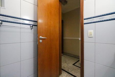 Apartamento à venda com 177m², 3 quartos e 2 vagasBanheiro Social