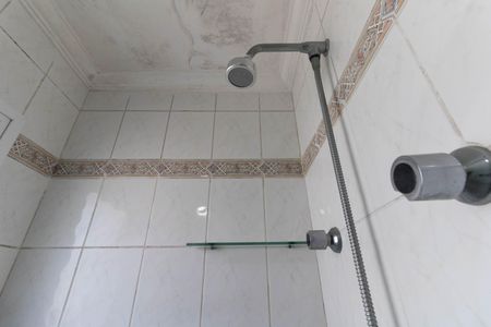 Casa de condomínio à venda com 181m², 3 quartos e 2 vagas Casa de condomínio à venda com 181m², 3 quartos e 2 vagasBanheiro 2
