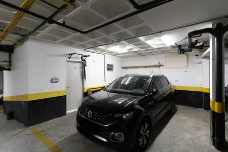 Casa de condomínio à venda com 181m², 3 quartos e 2 vagas Casa de condomínio à venda com 181m², 3 quartos e 2 vagasGaragem