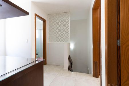 Casa de condomínio à venda com 181m², 3 quartos e 2 vagas Casa de condomínio à venda com 181m², 3 quartos e 2 vagasEscritório