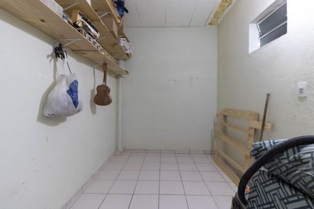 Casa de condomínio à venda com 181m², 3 quartos e 2 vagas Casa de condomínio à venda com 181m², 3 quartos e 2 vagasQuarto de Serviço