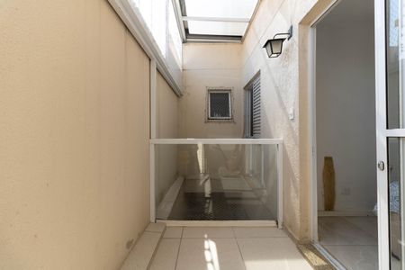 Casa de condomínio à venda com 181m², 3 quartos e 2 vagas Casa de condomínio à venda com 181m², 3 quartos e 2 vagasVaranda do Quarto 2