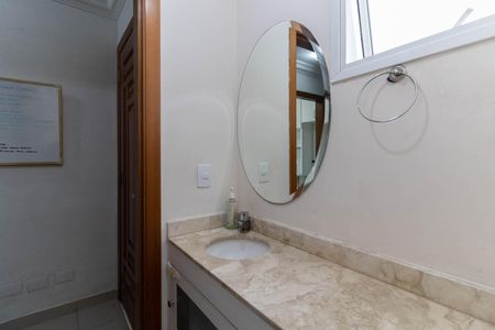 Casa de condomínio à venda com 181m², 3 quartos e 2 vagas Casa de condomínio à venda com 181m², 3 quartos e 2 vagasLavabo