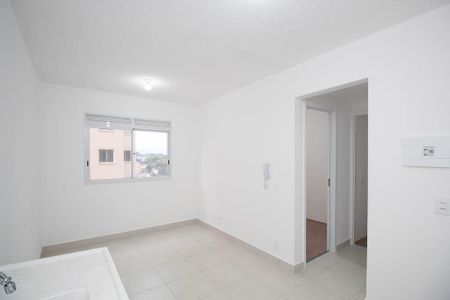 Sala/Cozinha de apartamento para alugar com 2 quartos, 32m² em Parque Novo Mundo, São Paulo