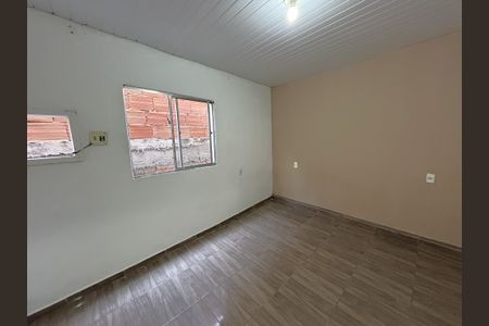 Quarto de casa para alugar com 1 quarto, 30m² em Vila Valqueire, Rio de Janeiro