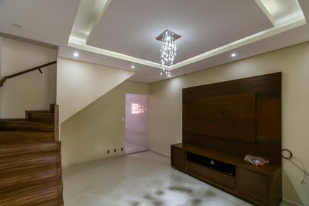 Sala de casa para alugar com 2 quartos, 95m² em Jardim Santa Maria, São Paulo