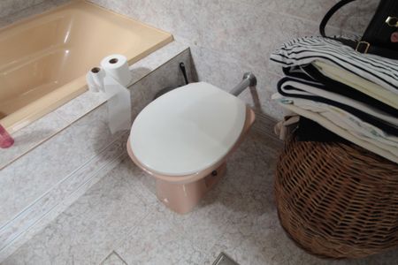 Casa para alugar com 154m², 3 quartos e 2 vagasBanheiro da Suíte