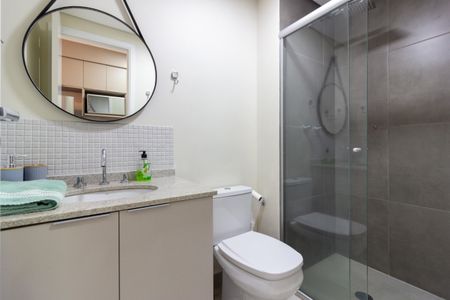 Banheiro de kitnet/studio à venda com 1 quarto, 30m² em Pinheiros, São Paulo