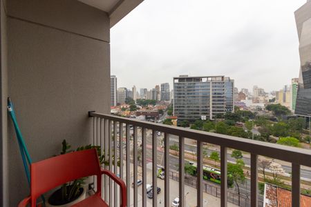 Vista/Varanda de kitnet/studio à venda com 1 quarto, 30m² em Pinheiros, São Paulo