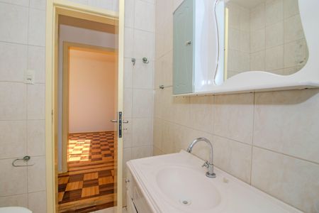 Apartamento à venda com 77m², 2 quartos e sem vaga Apartamento à venda com 77m², 2 quartos e sem vagaBanheiro