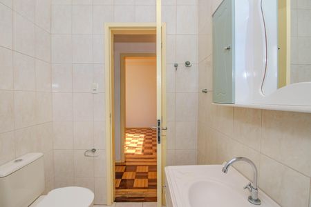 Apartamento à venda com 77m², 2 quartos e sem vaga Apartamento à venda com 77m², 2 quartos e sem vagaBanheiro