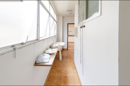 Apartamento à venda com 130m², 4 quartos e 1 vagaÁrea de serviço