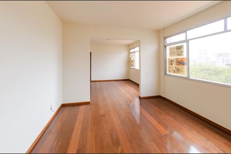 Apartamento à venda com 130m², 4 quartos e 1 vagaSala