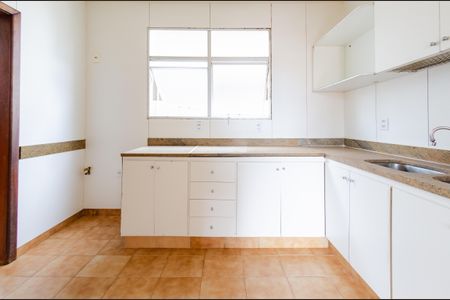 Apartamento à venda com 130m², 4 quartos e 1 vagaCozinha