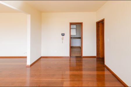 Apartamento à venda com 130m², 4 quartos e 1 vaga Sala
