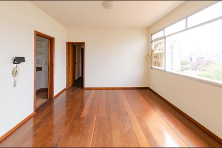Apartamento à venda com 130m², 4 quartos e 1 vagaSala