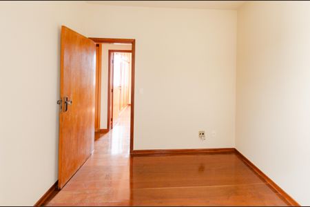 Apartamento à venda com 130m², 4 quartos e 1 vagaQuarto 1