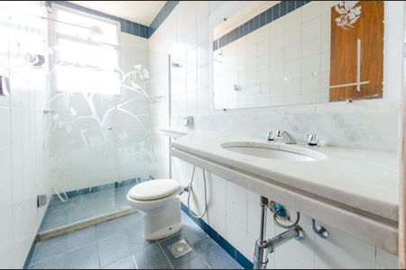 Apartamento à venda com 130m², 4 quartos e 1 vagaBanheiro suíte