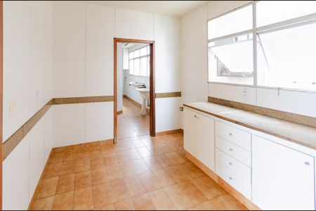 Apartamento à venda com 130m², 4 quartos e 1 vagaCozinha