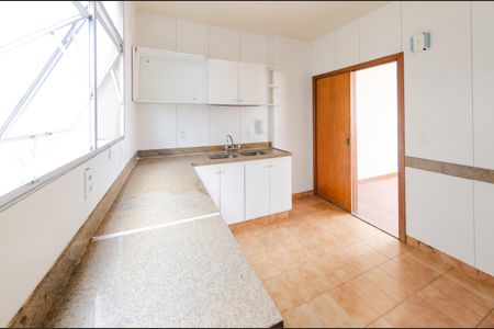 Apartamento à venda com 130m², 4 quartos e 1 vagaCozinha
