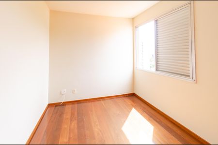 Apartamento à venda com 130m², 4 quartos e 1 vagaQuarto 3