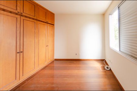 Apartamento à venda com 130m², 4 quartos e 1 vagaSuíte