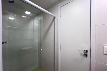 Banheiro Social de kitnet/studio para alugar com 1 quarto, 25m² em Vila Mariana, São Paulo