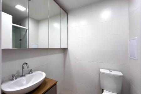 Banheiro Social de kitnet/studio para alugar com 1 quarto, 25m² em Vila Mariana, São Paulo