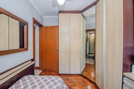 Apartamento à venda com 176m², 2 quartos e 2 vagas Apartamento à venda com 176m², 2 quartos e 2 vagasQuarto