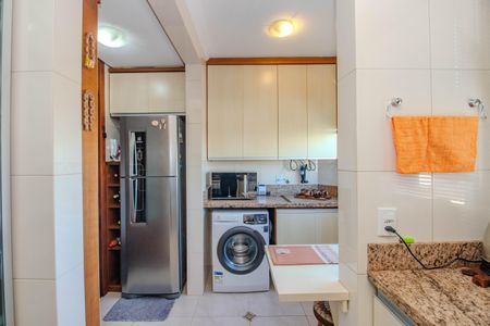 Apartamento à venda com 176m², 2 quartos e 2 vagas Apartamento à venda com 176m², 2 quartos e 2 vagasCozinha