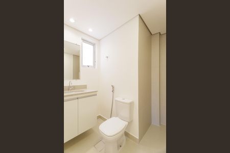 Apartamento à venda com 65m², 2 quartos e 1 vaga Apartamento à venda com 65m², 2 quartos e 1 vagaBanheiro