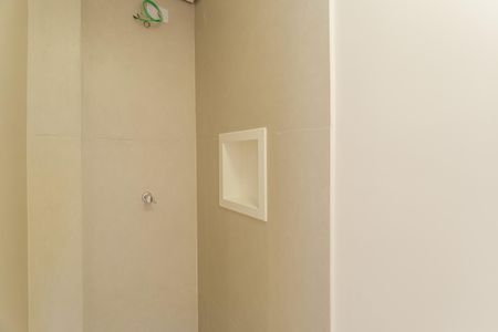 Apartamento à venda com 65m², 2 quartos e 1 vaga Apartamento à venda com 65m², 2 quartos e 1 vagaBanheiro