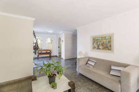 Apartamento à venda com 65m², 2 quartos e 1 vaga Apartamento à venda com 65m², 2 quartos e 1 vagaHall social