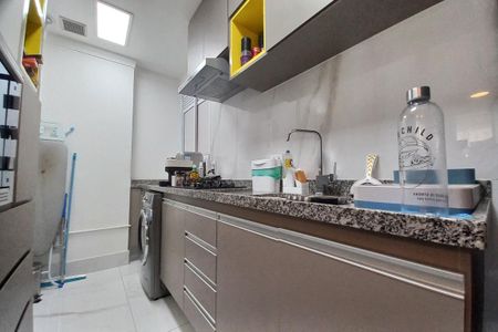 Apartamento à venda com 64m², 2 quartos e 1 vaga Apartamento à venda com 64m², 2 quartos e 1 vagaCozinha