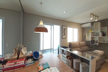 Apartamento à venda com 64m², 2 quartos e 1 vaga Apartamento à venda com 64m², 2 quartos e 1 vagaSala