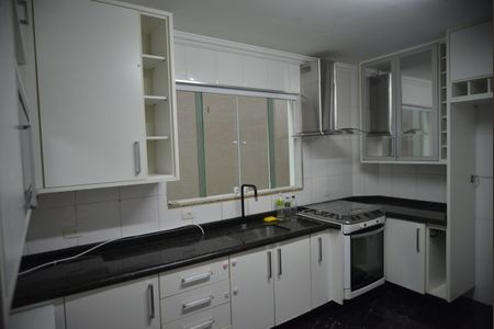 Casa para alugar com 134m², 3 quartos e 2 vagasCozinha