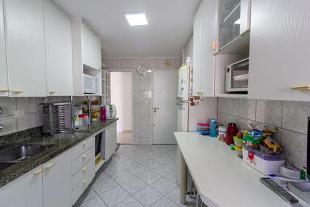 Apartamento à venda com 92m², 3 quartos e 2 vagasCozinha
