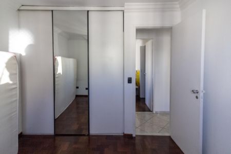Apartamento à venda com 92m², 3 quartos e 2 vagasQuarto 2