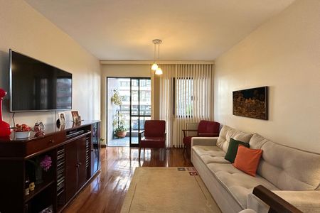 Apartamento à venda com 140m², 3 quartos e 2 vagasSala