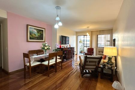 Apartamento à venda com 140m², 3 quartos e 2 vagasSala