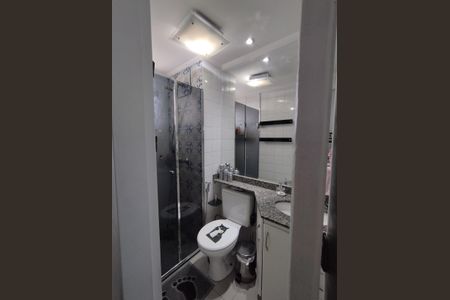 Apartamento à venda com 59m², 2 quartos e 1 vaga Apartamento à venda com 59m², 2 quartos e 1 vagaBanheiro