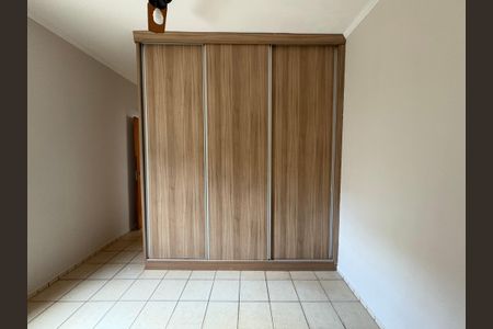 Casa de condomínio para alugar com 138m², 3 quartos e 2 vagas Casa de condomínio para alugar com 138m², 3 quartos e 2 vagasSuíte