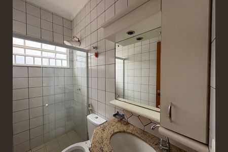 Casa de condomínio para alugar com 138m², 3 quartos e 2 vagas Casa de condomínio para alugar com 138m², 3 quartos e 2 vagasBanheiro da Suíte
